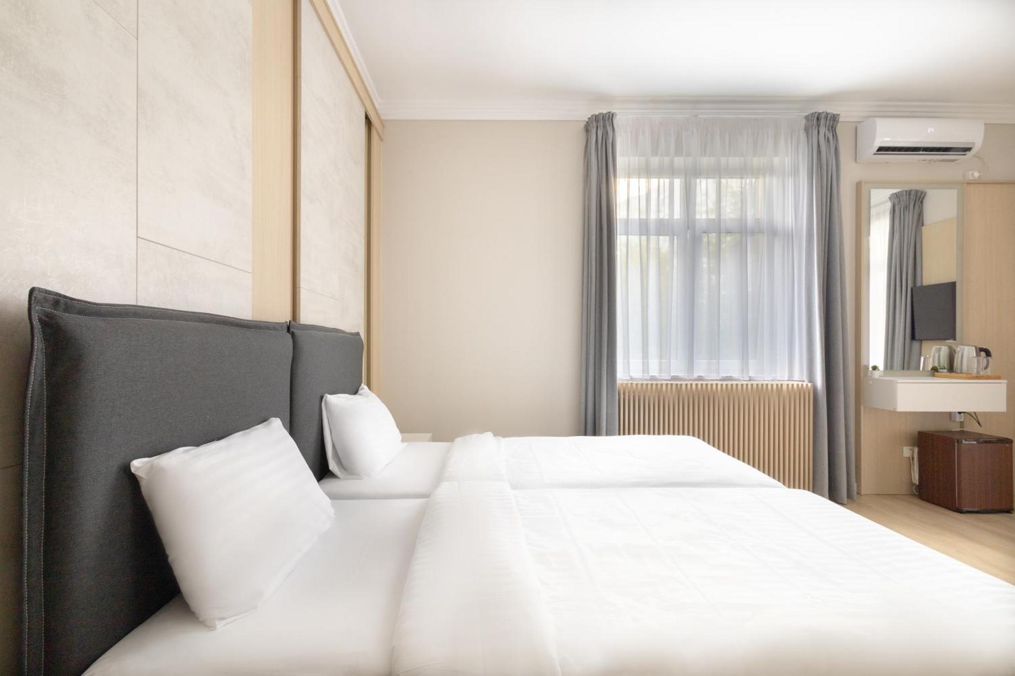 Piccolo Mondo By Citybookings Bukarest Kültér fotó